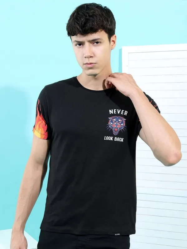 Highlander Men Black Printed Round Neck Slim Fit T-Shirt