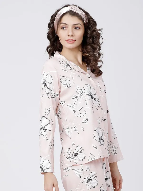 Tokyo Talkies Women Peach Printed Regular Fit Casual Shirt