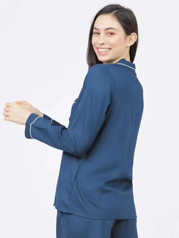 Women Solid Casual Shirt