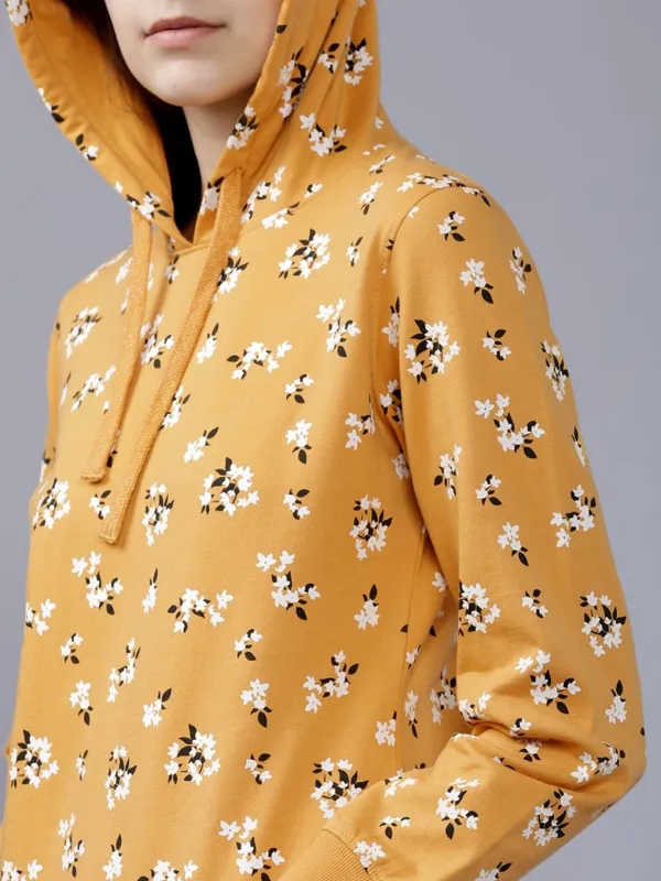 Tokyo Talkies Women Mustard Solid Pullover Hood Sweatshirt