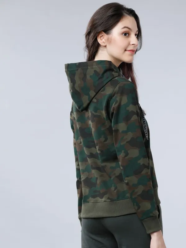 Women Solid Sweatshirt