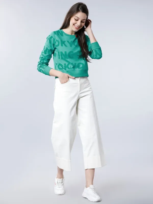 Women Solid Sweatshirt