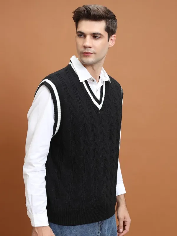 Highlander Men Black V-Neck Pullover Sweater