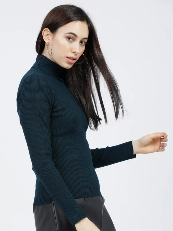 Tokyo Talkies Women Green Turtle Neck Sweater