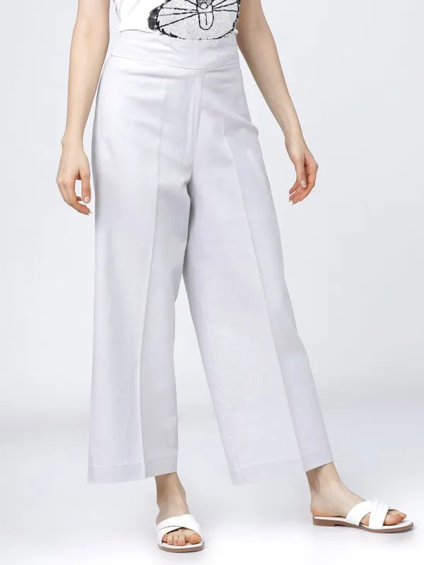 Tokyo Talkies Women Grey Solid Flared Parallel Trousers