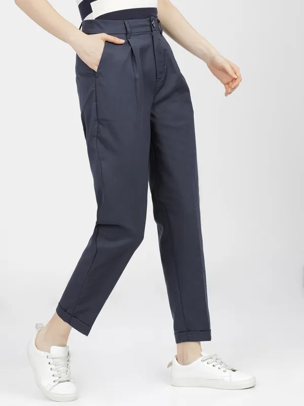 Tokyo Talkies Women Navy Blue Solid Regular Fit Casual Trouser