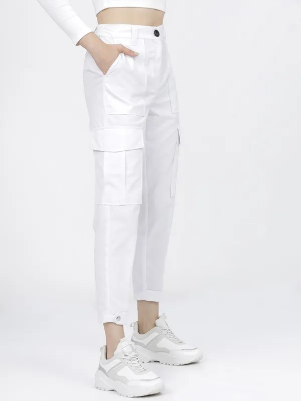 Tokyo Talkies Women White Solid Tapered Fit Cargos