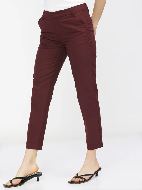 Tokyo Talkies Women Burgundy Solid Slim Fit Casual Trouser