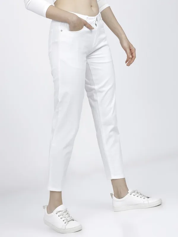 Tokyo Talkies Women White Solid Slim Fit Chinos