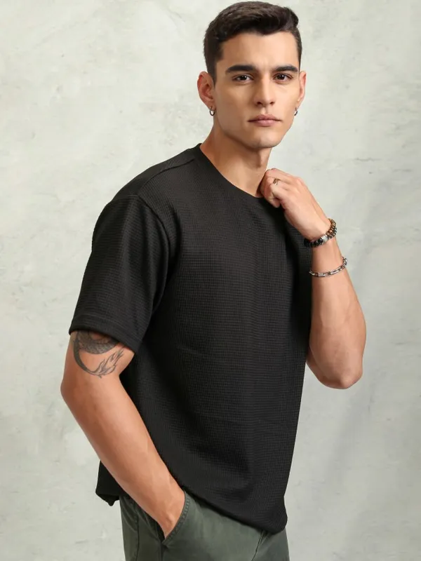 Highlander Men Black Self Design Relaxed Fit T-Shirt