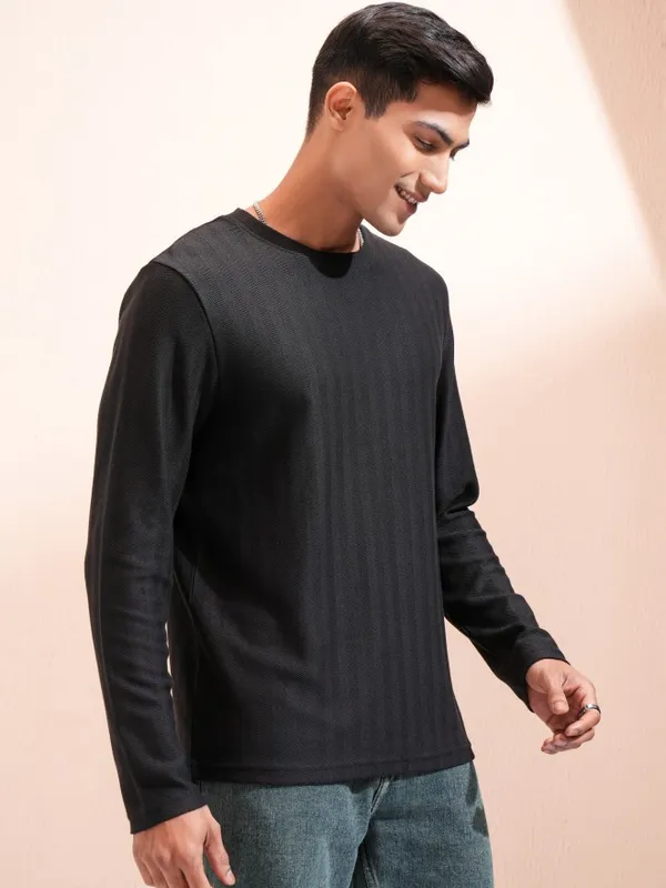 Highlander Men Black Self Design Relaxed Fit T-Shirt