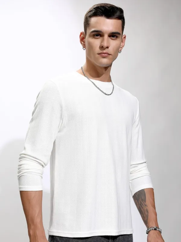 Highlander Men Off White Self Design Round Neck Relaxed Fit T-Shirt