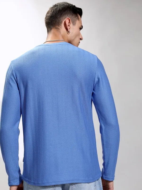 Highlander Men Blue Self Design Round Neck Relaxed Fit T-Shirt