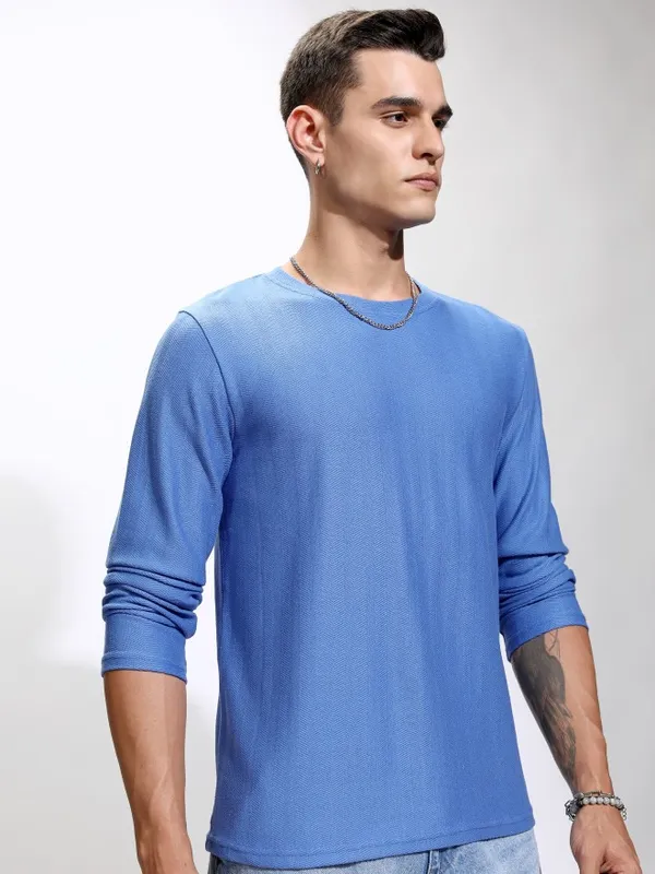 Highlander Men Blue Self Design Round Neck Relaxed Fit T-Shirt