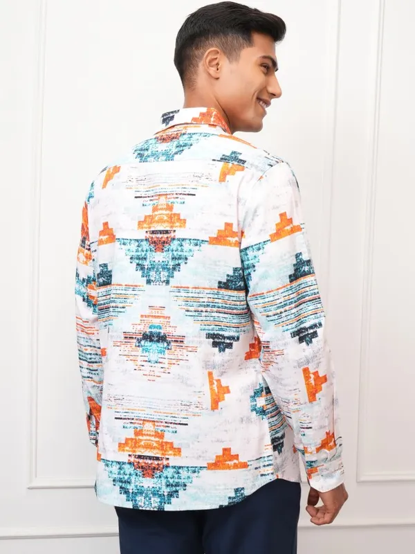 Locomotive Men Multi Printed Slim Fit Casual Shirt