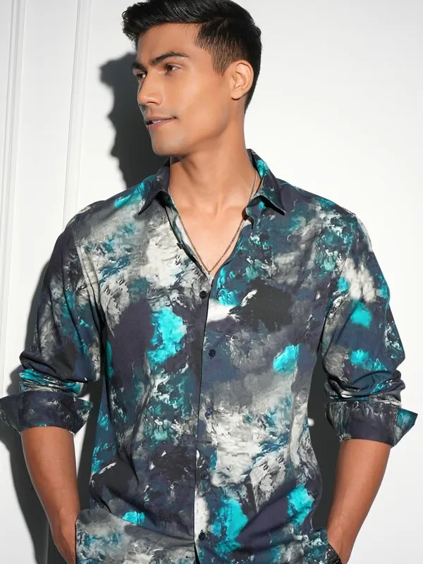 Locomotive Men Teal Printed Slim Fit Casual Shirt