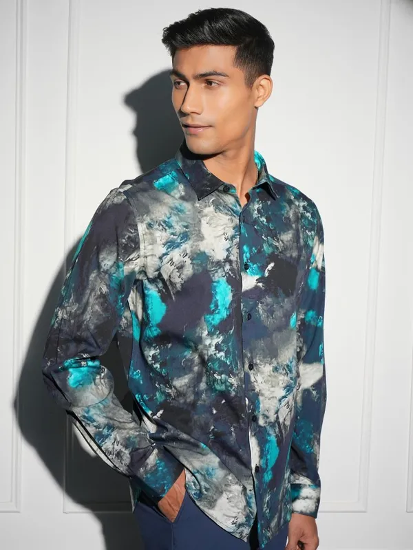 Locomotive Men Teal Printed Slim Fit Casual Shirt