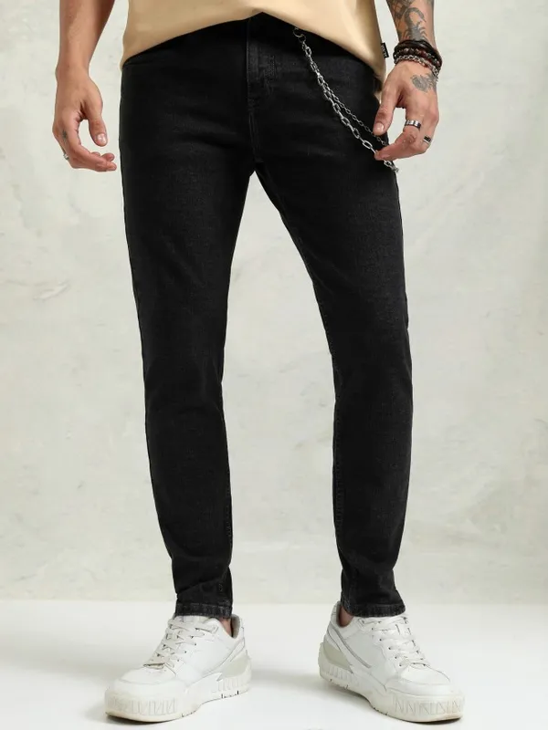 Highlander Men Black Tapered Fit Stretchable Jeans