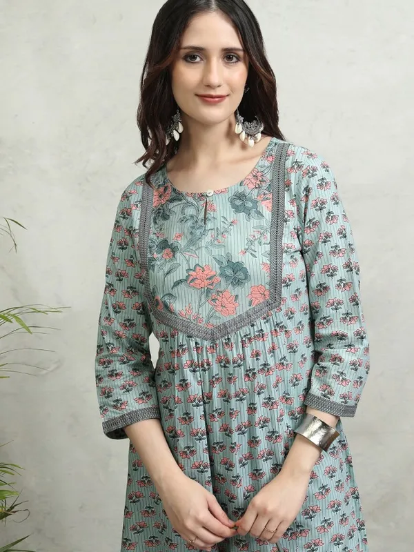 Vishudh Women Teal Printed Straight Kurta