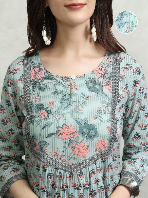 Vishudh Women Teal Printed Straight Kurta