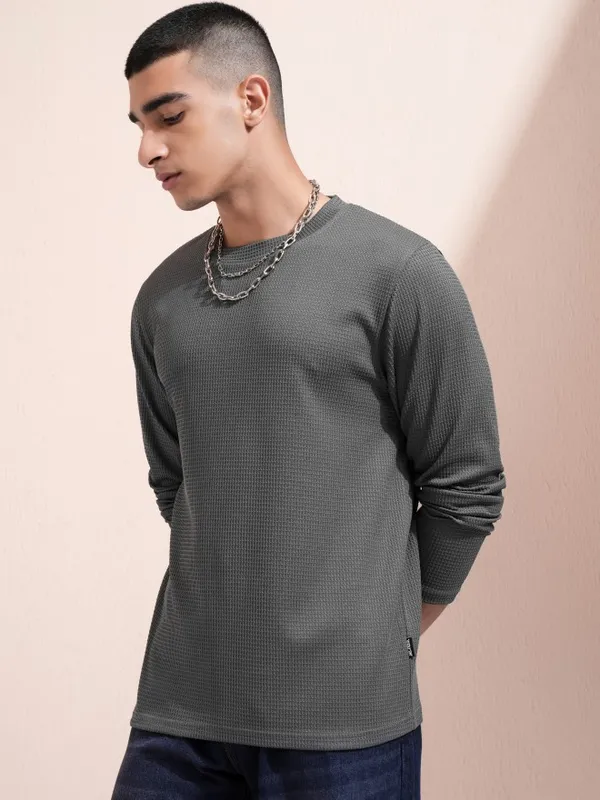 Highlander Men Grey Self Design Round Neck Relaxed Fit T-Shirt