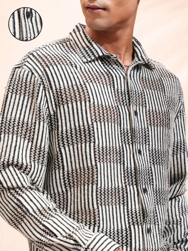 Highlander Men Black Self Design Relaxed Fit Casual Shirt