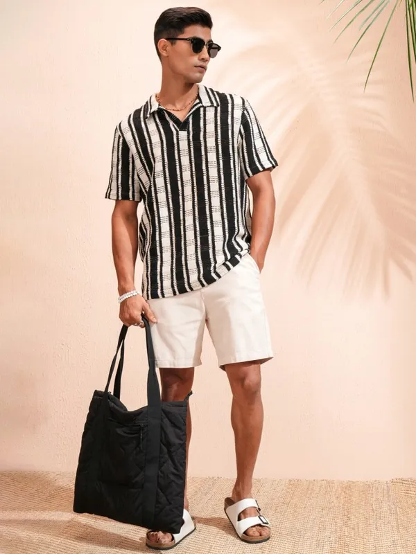 Highlander Men Black Striped Relaxed Fit Casual Shirt