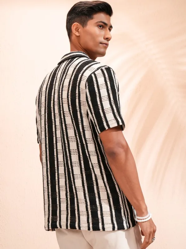 Highlander Men Black Striped Relaxed Fit Casual Shirt