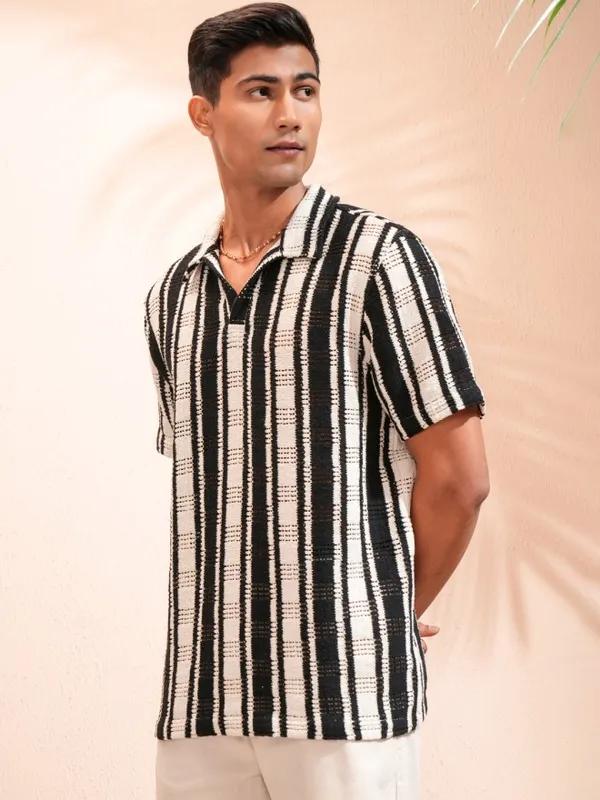 Highlander Men Black Striped Relaxed Fit Casual Shirt