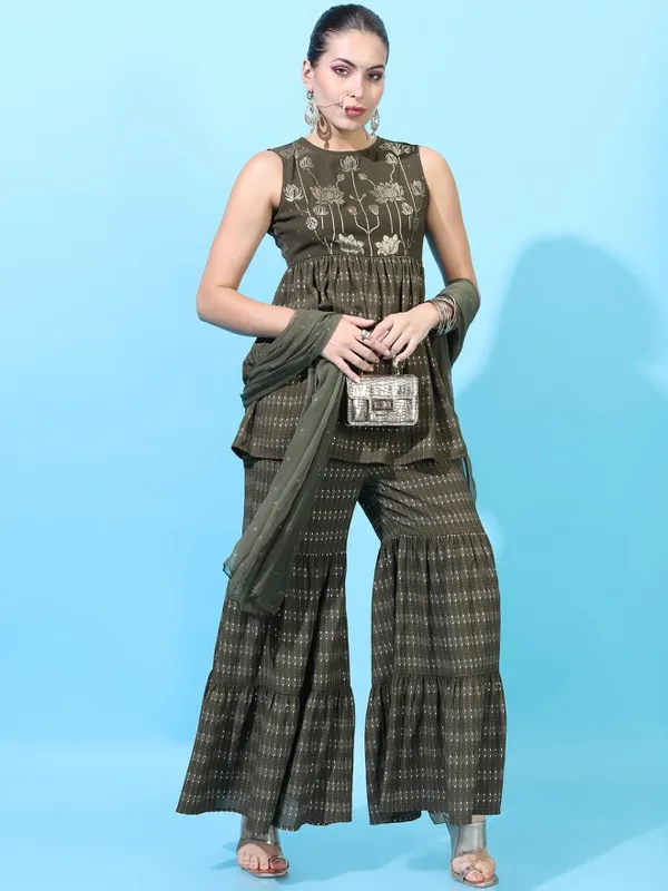 Vishudh women Green Printed Maxi Dress