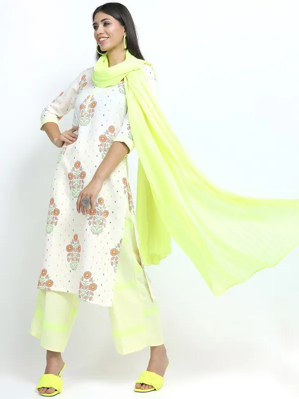 Women Kurta With Palazzo And Dupatta