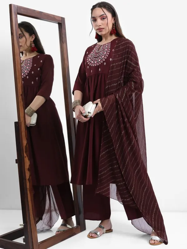 Women Kurta With Palazzo And Dupatta