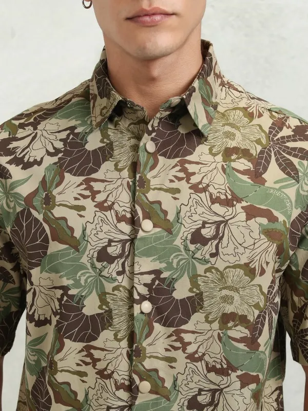 Highlander Men Khaki Printed Oversized Fit Casual Shirt
