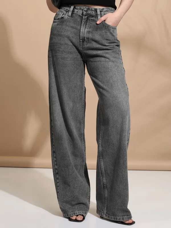 Women Straight Fit Jeans