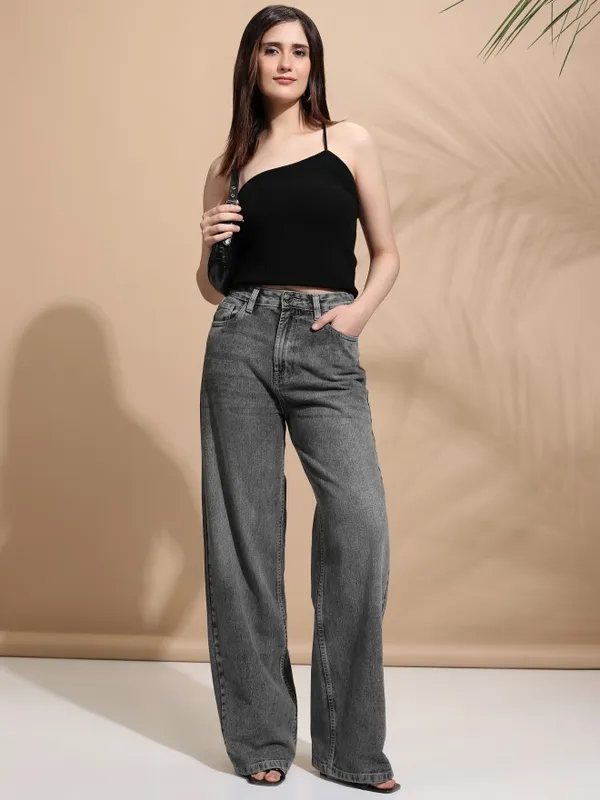 Women Straight Fit Jeans
