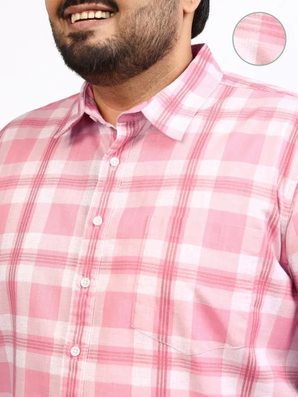 Xtra Ordinary By Highlander Men Pink Checked Relaxed Fit Casual Shirt