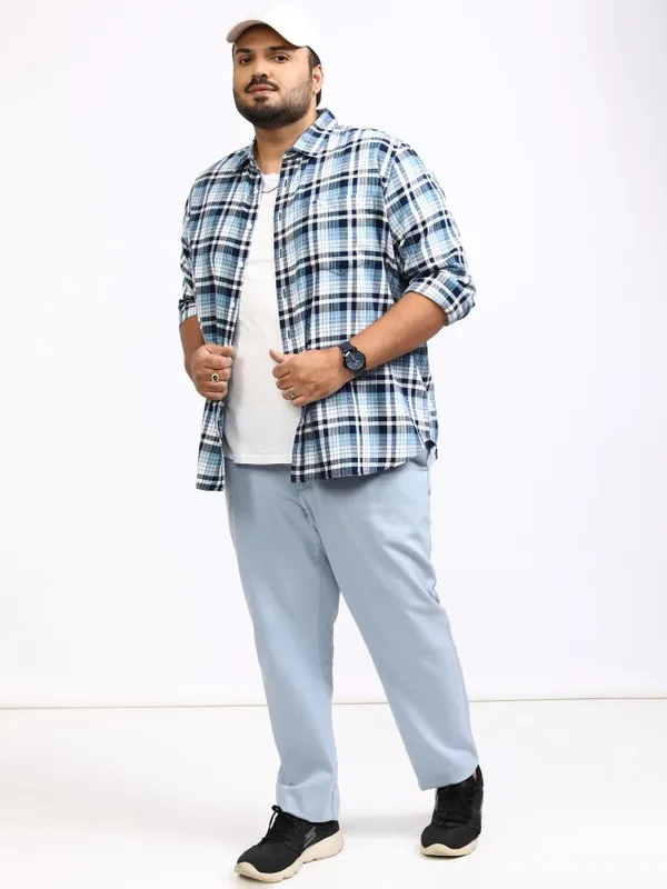 Xtra Ordinary By Highlander Men White Checked Relaxed Fit Casual Shirt