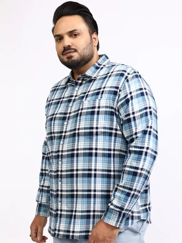 Xtra Ordinary By Highlander Men White Checked Relaxed Fit Casual Shirt