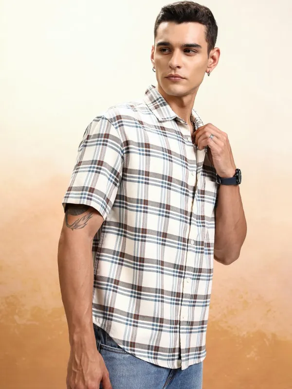 Highlander Men Cream Checked Oversized Fit Casual Shirt