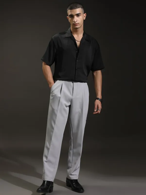 Highlander Men Black Solid Relaxed Fit Casual Shirt