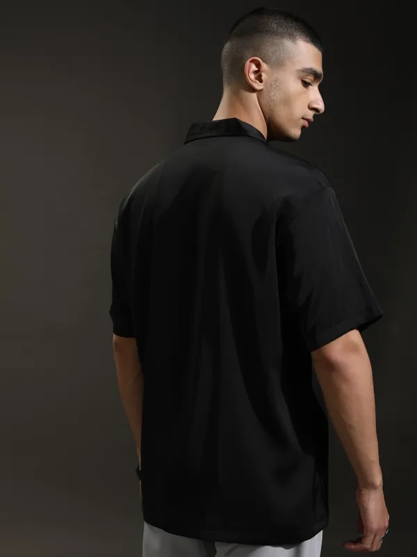 Highlander Men Black Solid Relaxed Fit Casual Shirt
