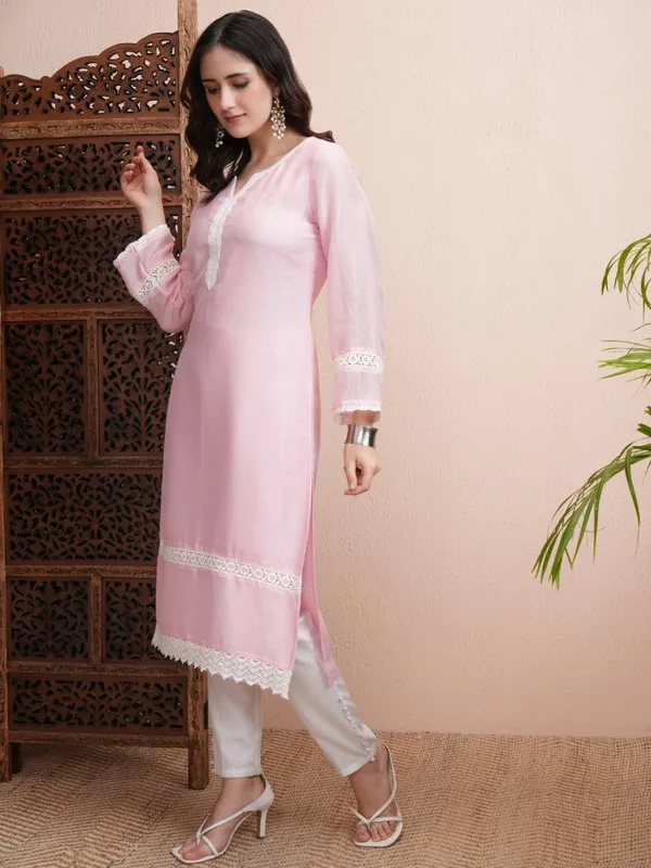 Vishudh Women Pink Embroidered Straight Kurta