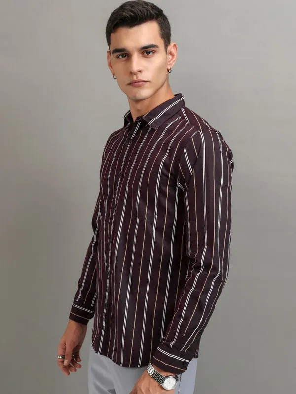 Highlander Men Purple Striped Relaxed Fit Casual Shirt