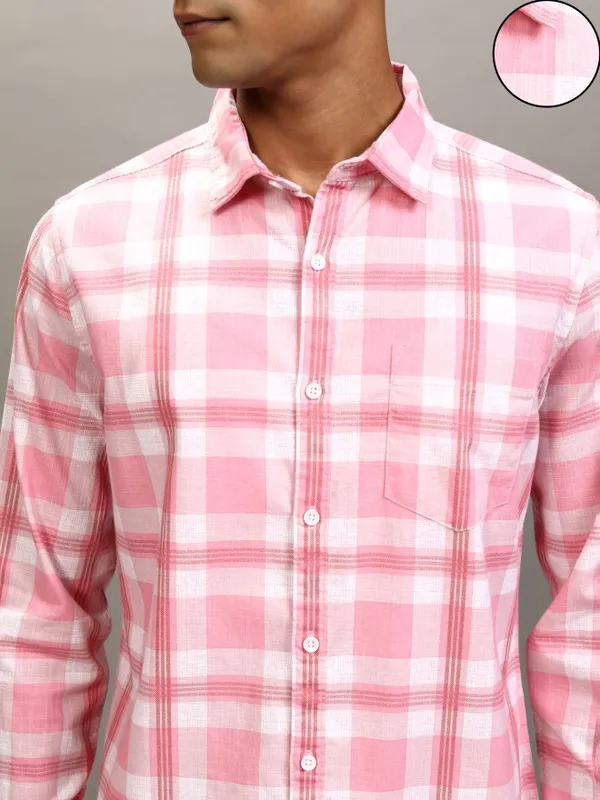 Highlander Men Pink Checked Regular Fit Casual Shirt