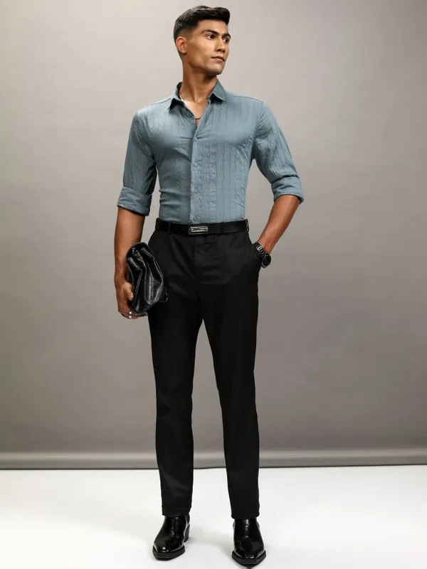 Highlander Men Teal Textured Slim Fit Casual Shirt
