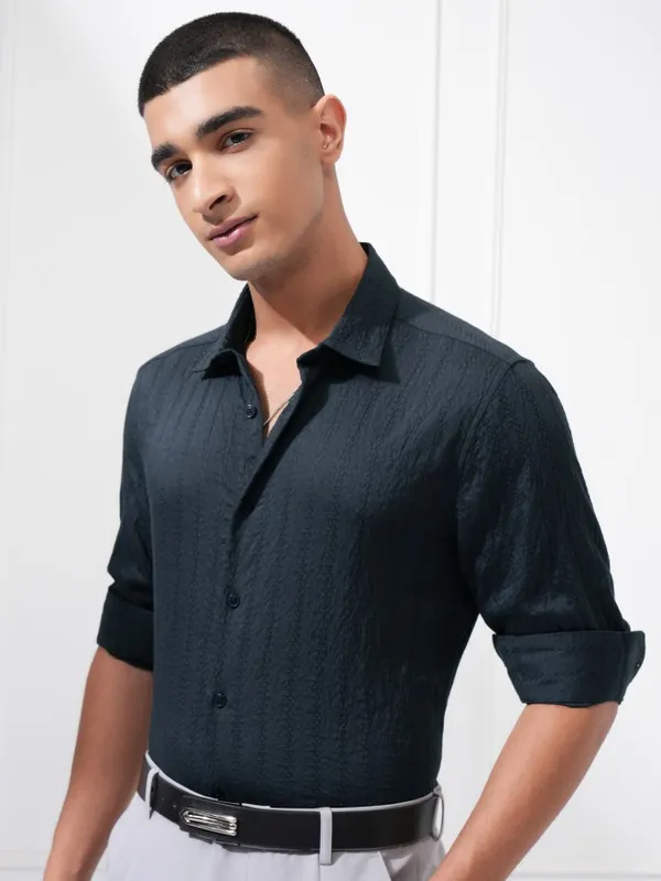 Highlander Men Blue Textured Slim Fit Casual Shirt