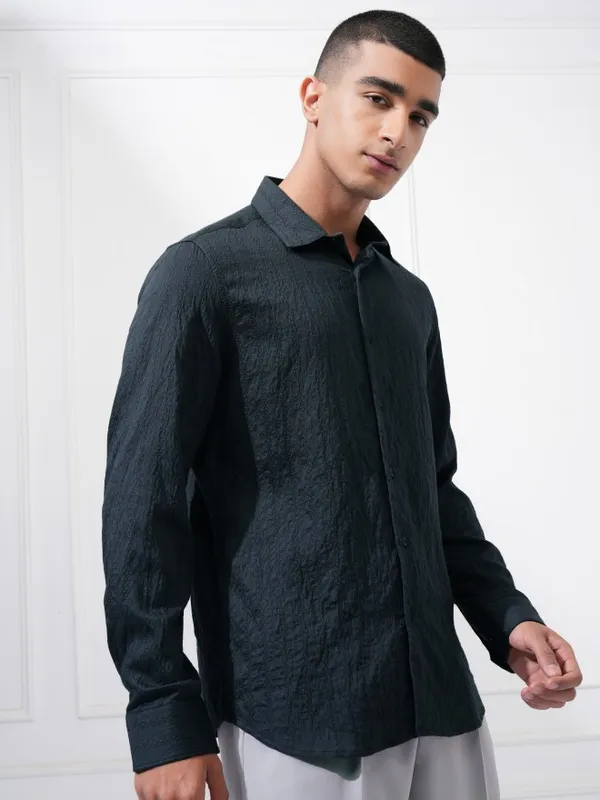 Highlander Men Blue Textured Slim Fit Casual Shirt
