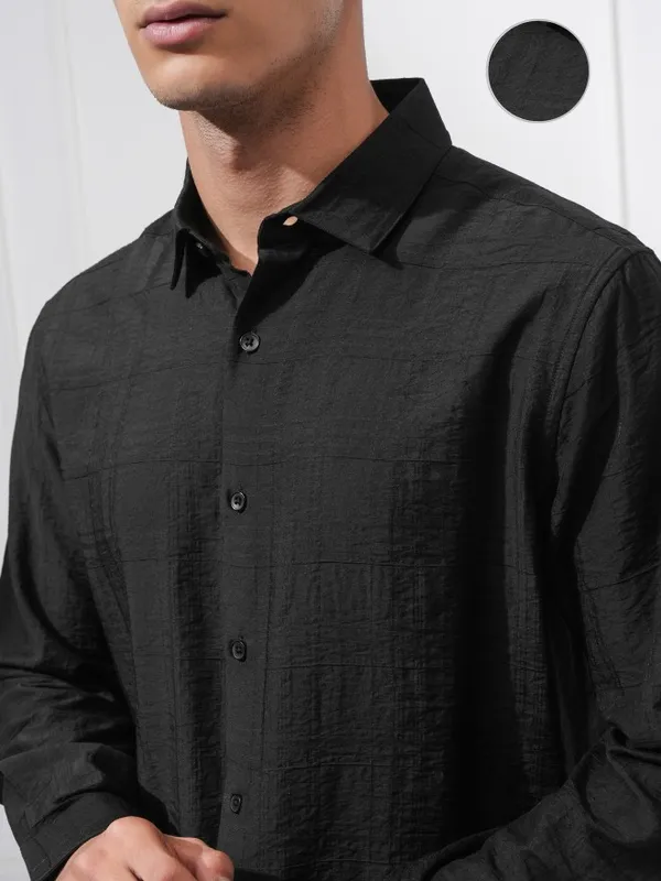 Highlander Men Black Textured Slim Fit Casual Shirt