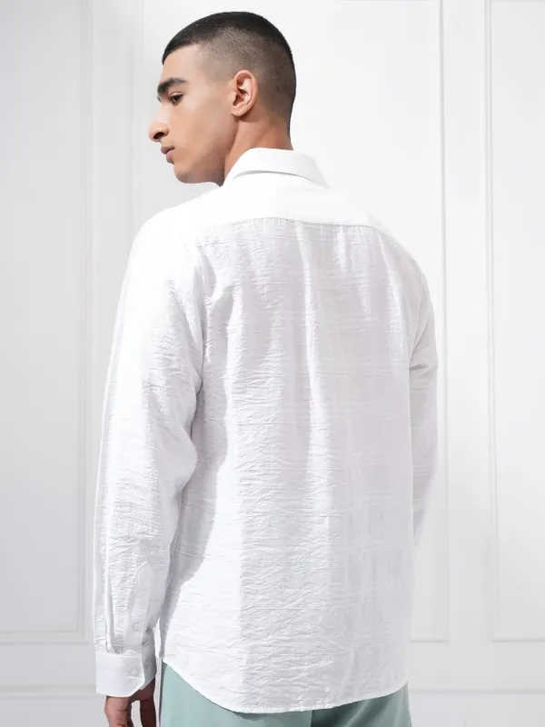 Highlander Men White Textured Slim Fit Casual Shirt