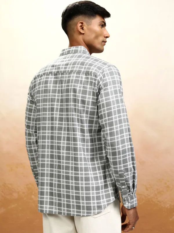Highlander Men Grey Checked Regular Fit Casual Shirt